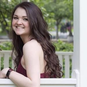 Meet your Posher, Cecilia